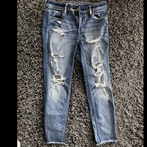 American Eagle crop distressed jeggings